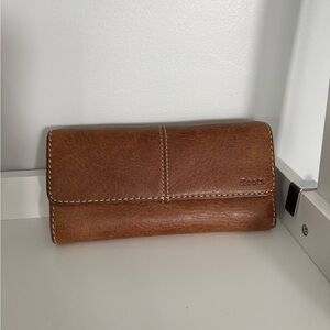 Roots Tan Brown Tribe Leather Trifold Wallet | Excellent Condition
